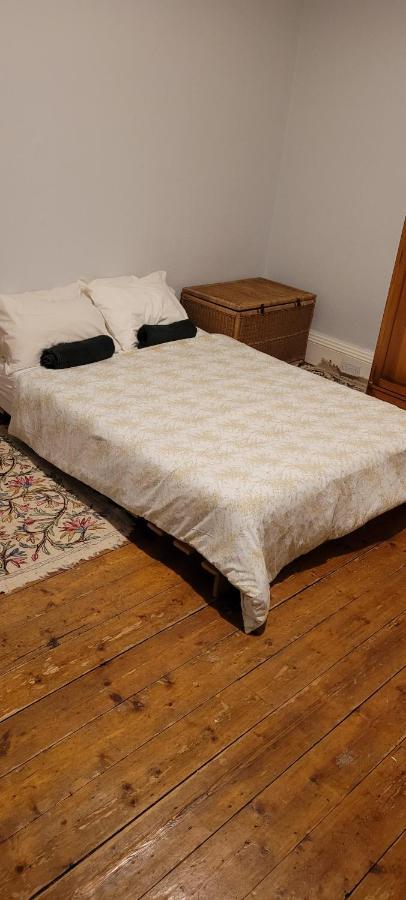 City Centre Flat - Sleep Upto 4 Edinburgh Exterior photo