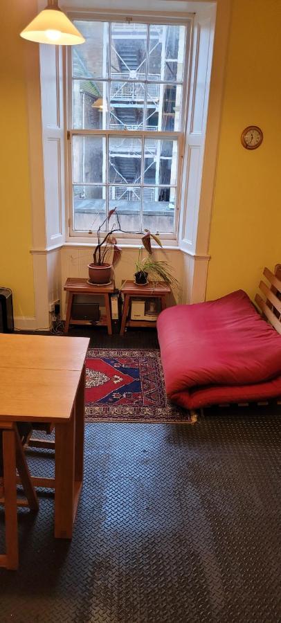 City Centre Flat - Sleep Upto 4 Edinburgh Exterior photo